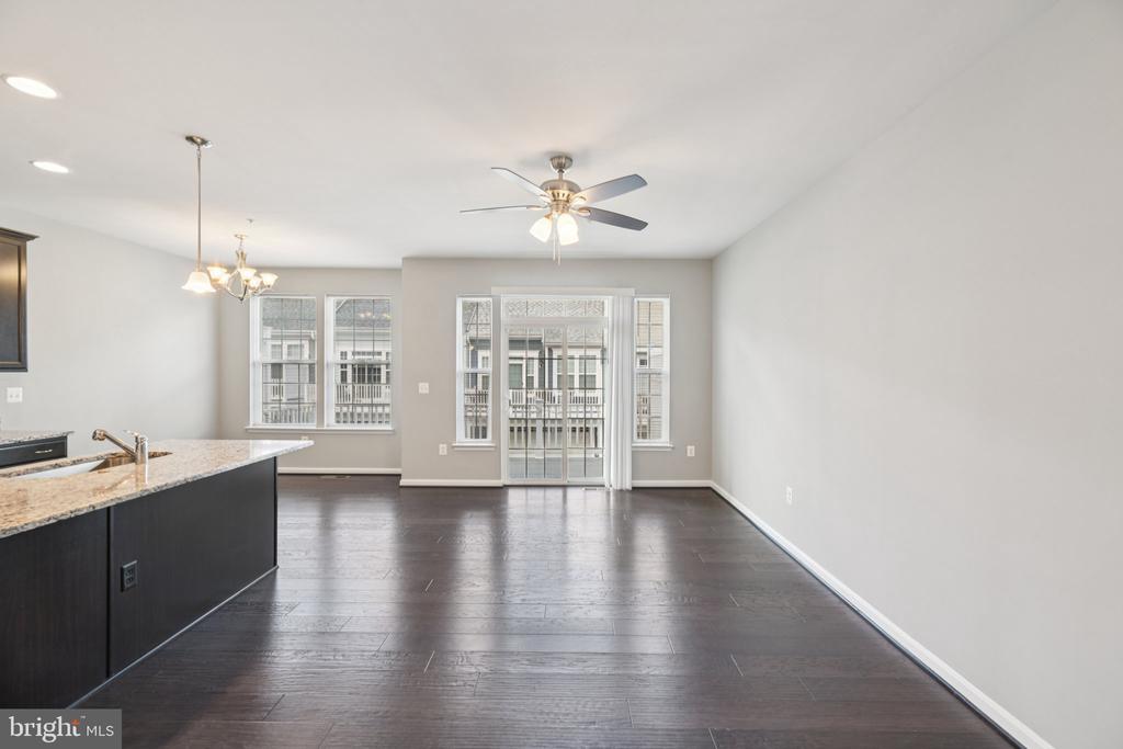389 BUCKEYE CIRCLE