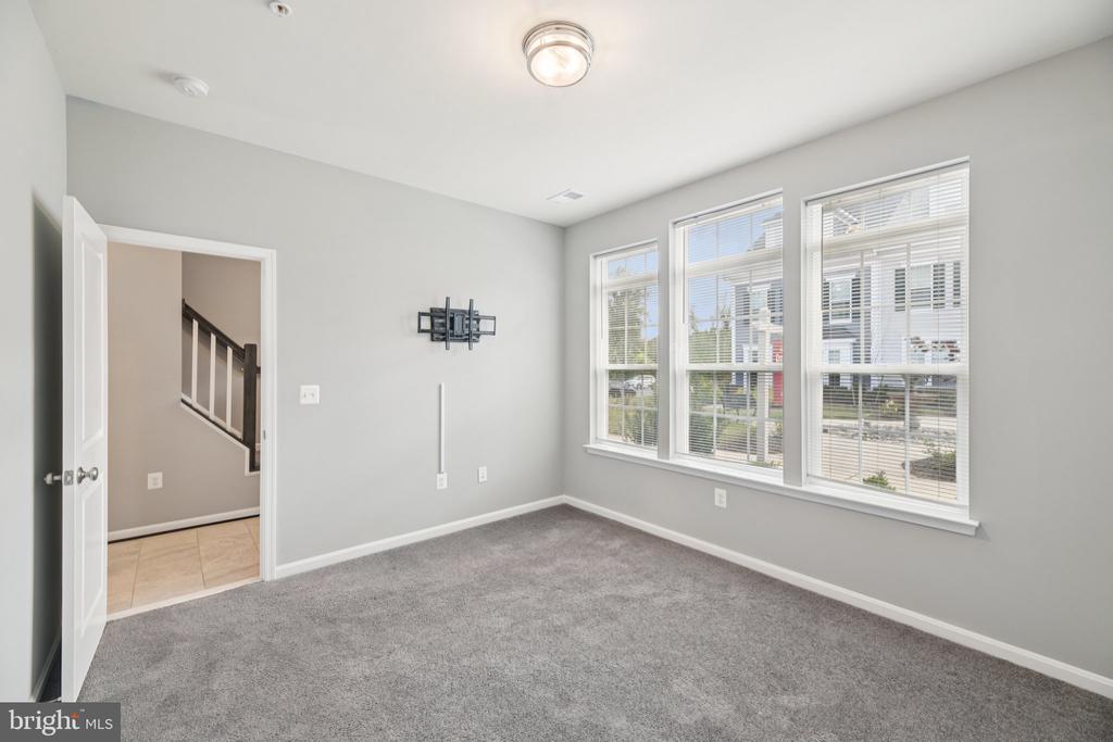 389 BUCKEYE CIRCLE