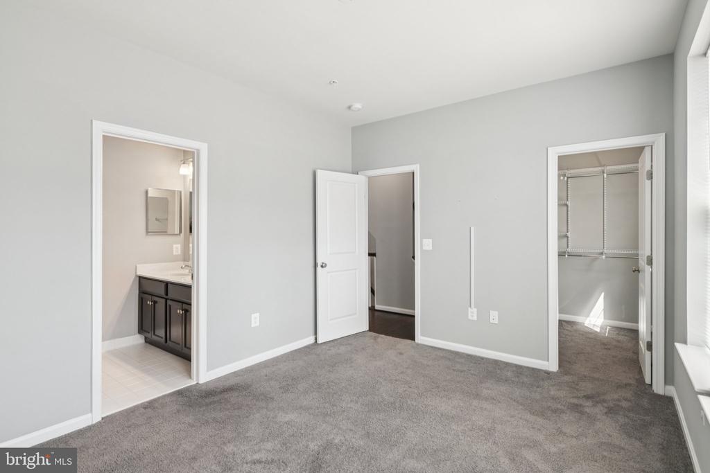 389 BUCKEYE CIRCLE