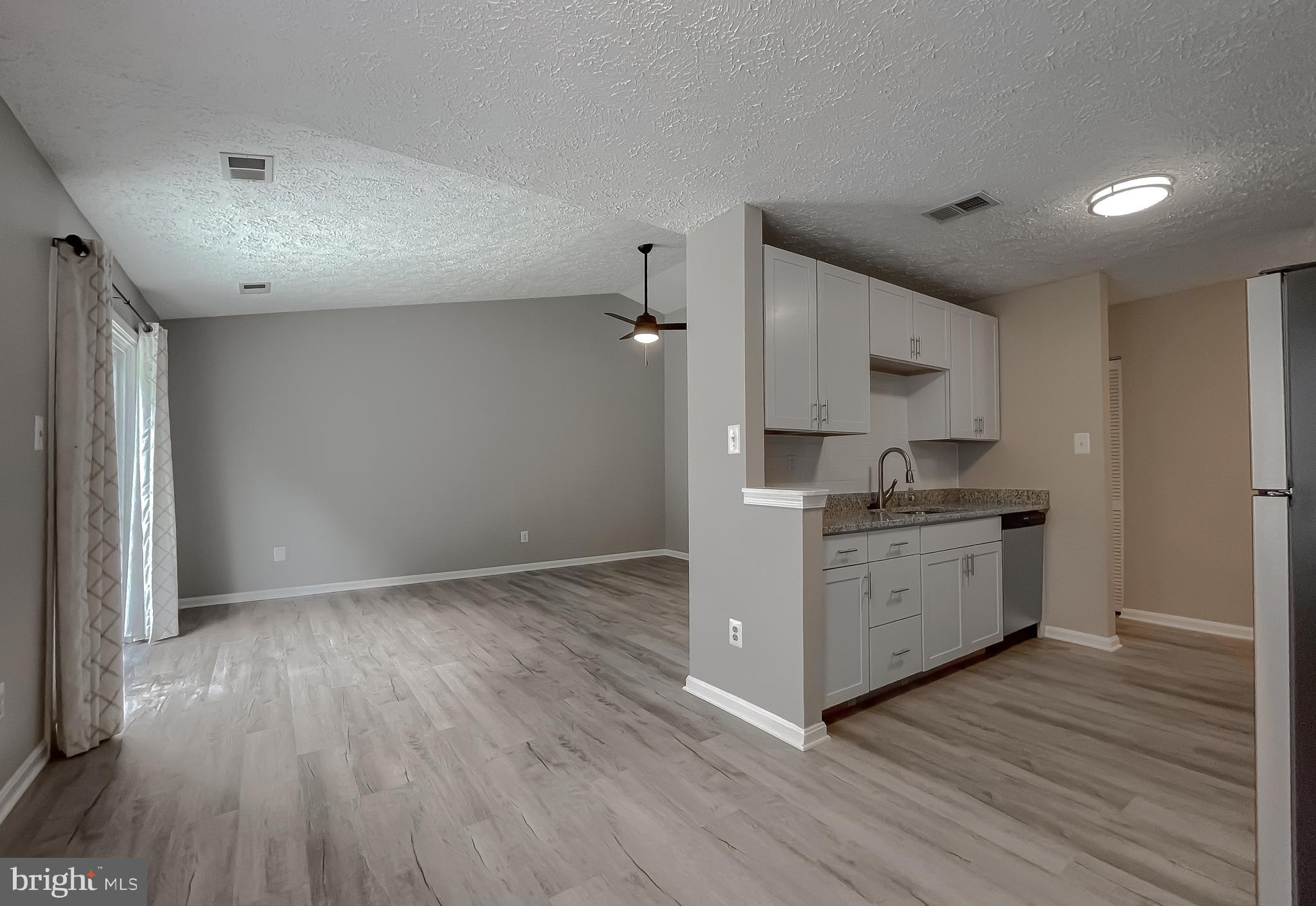 2287 VINE HILL COURT