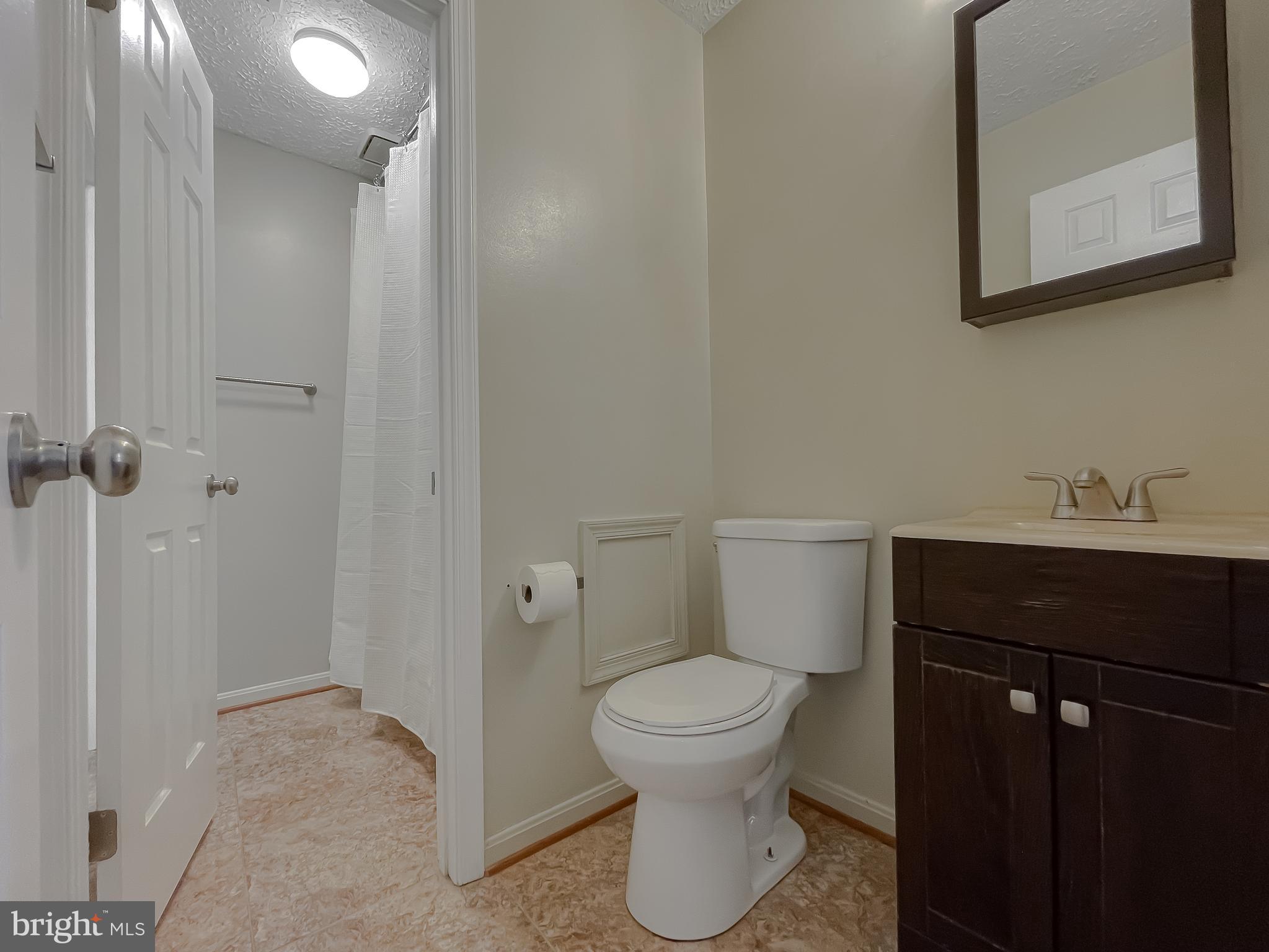 2287 VINE HILL COURT