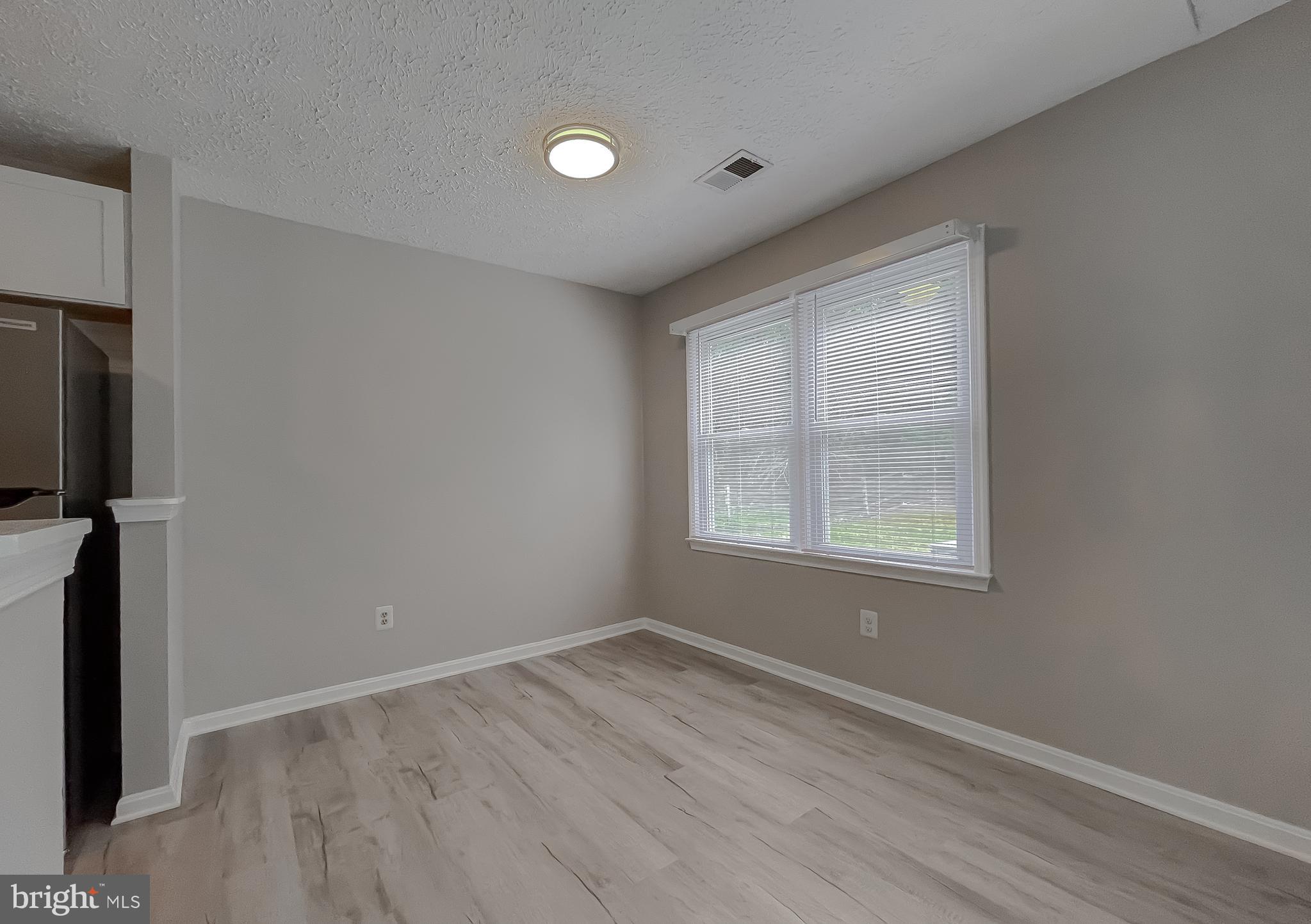 2287 VINE HILL COURT