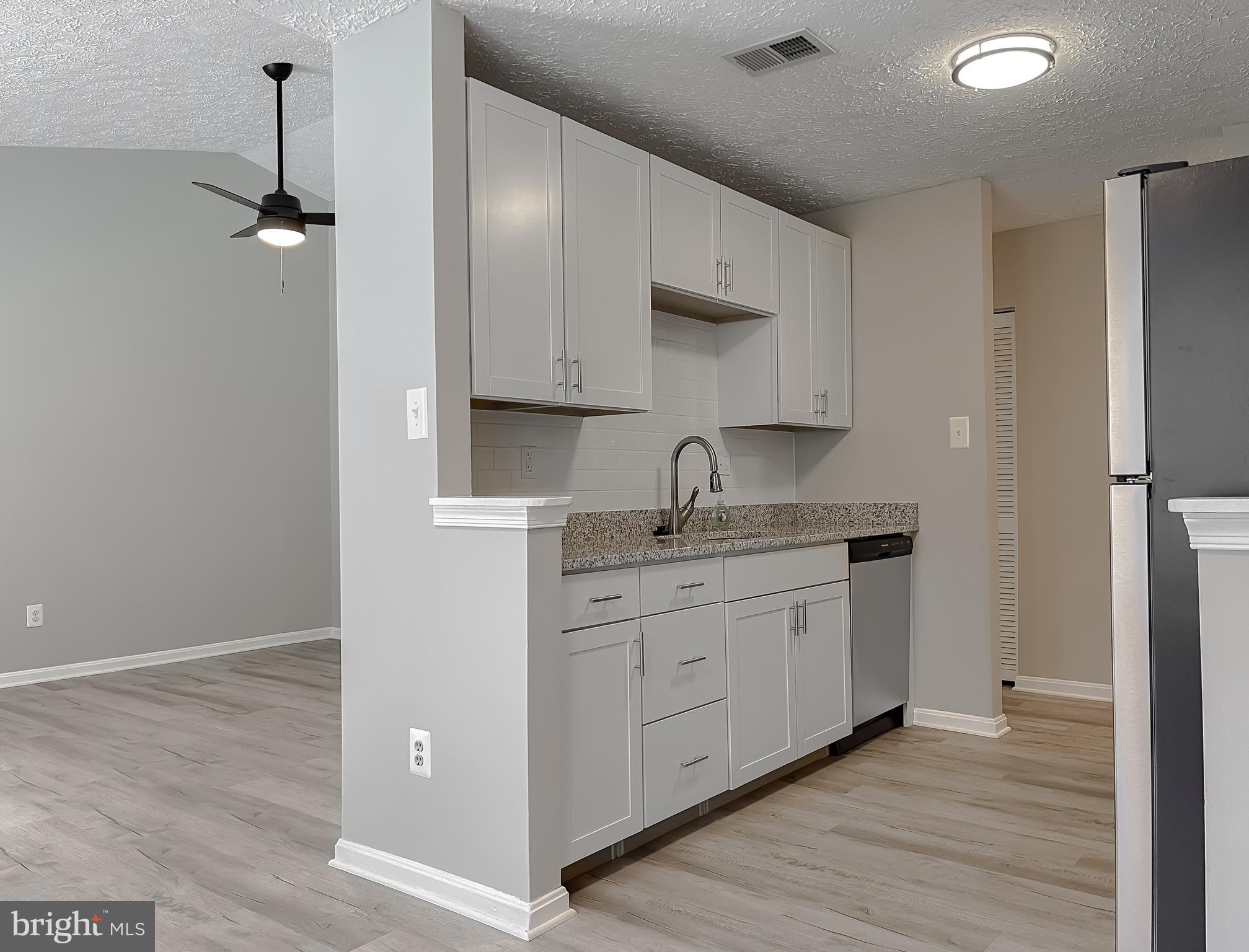 2287 VINE HILL COURT