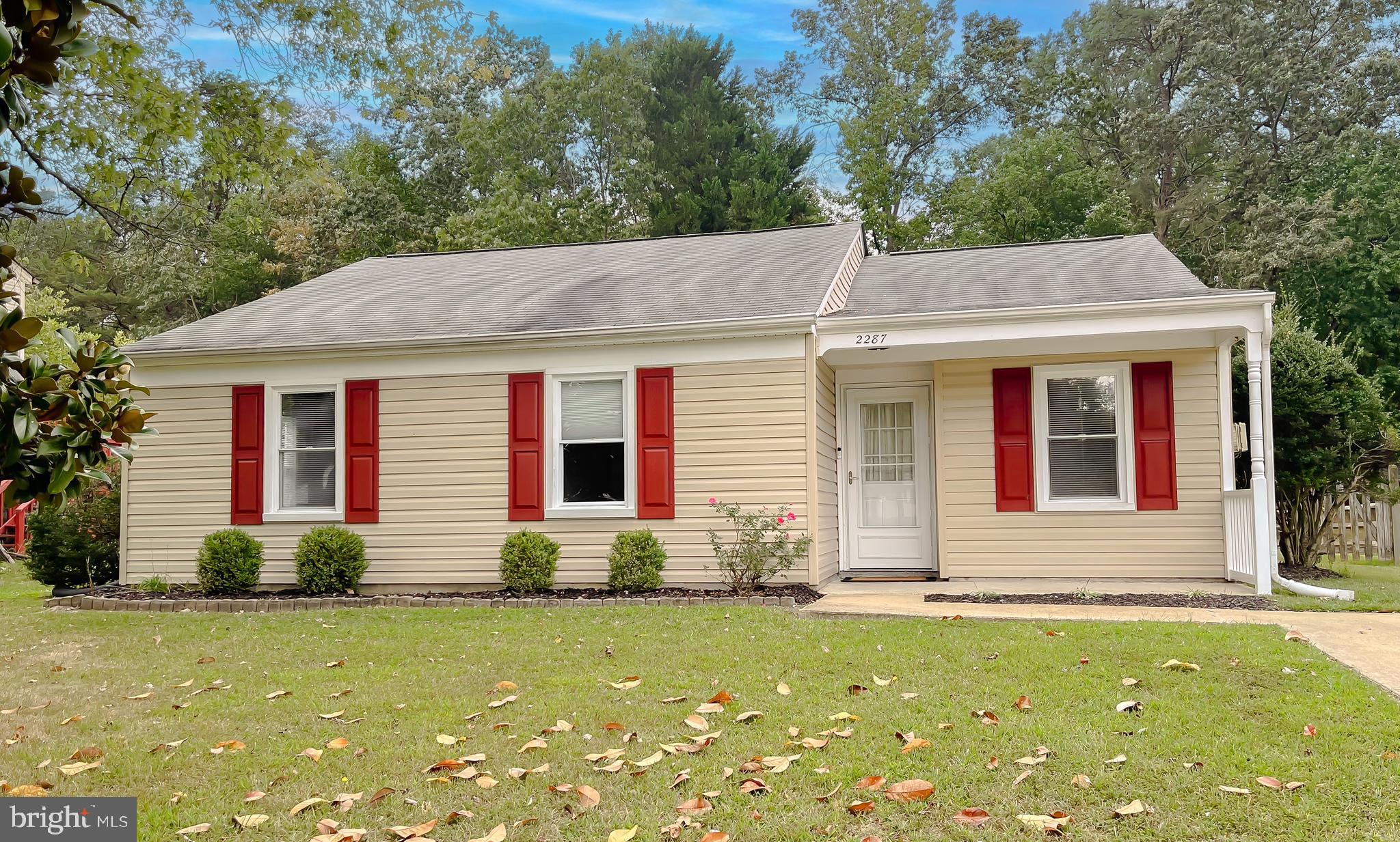 2287 VINE HILL COURT