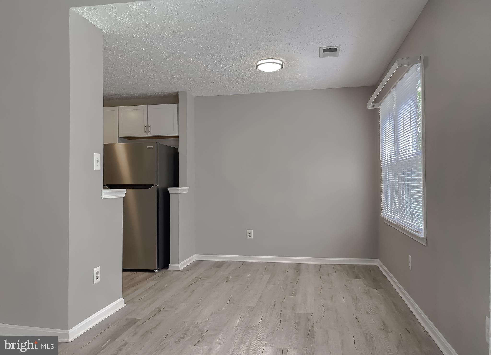 2287 VINE HILL COURT