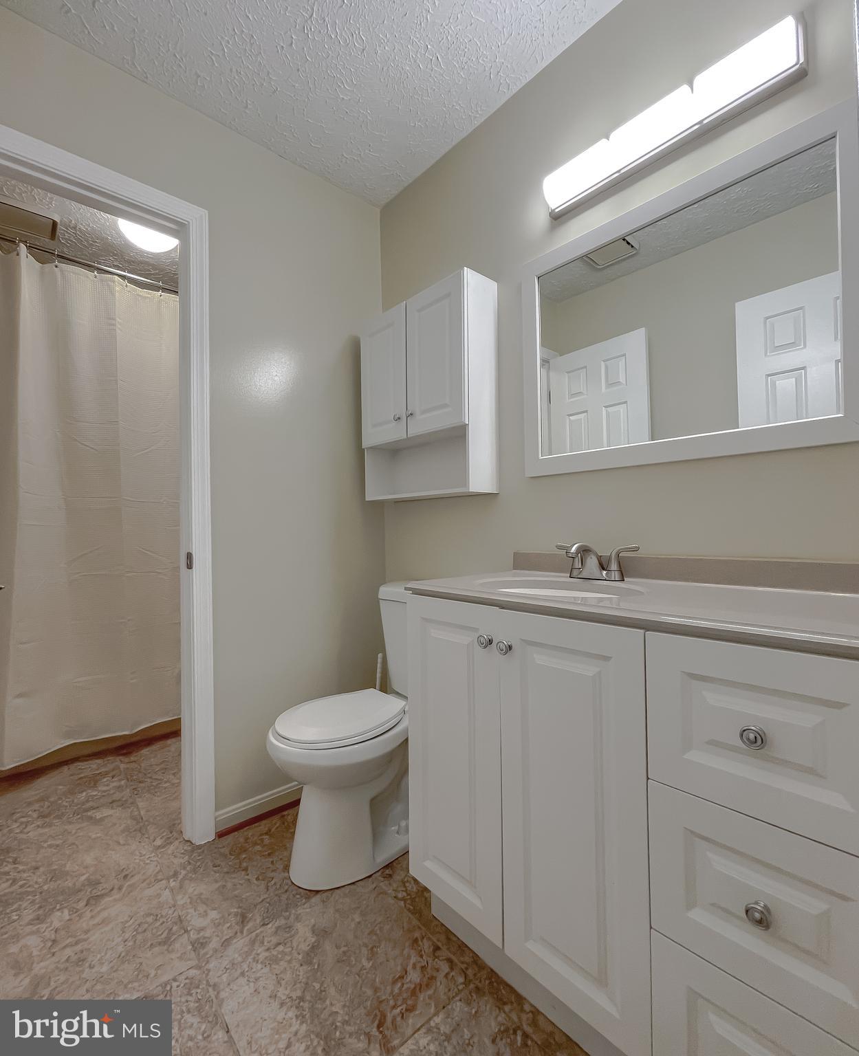 2287 VINE HILL COURT