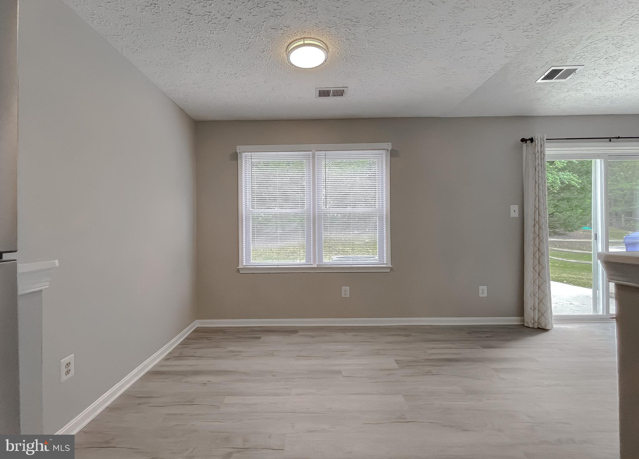 2287 VINE HILL COURT