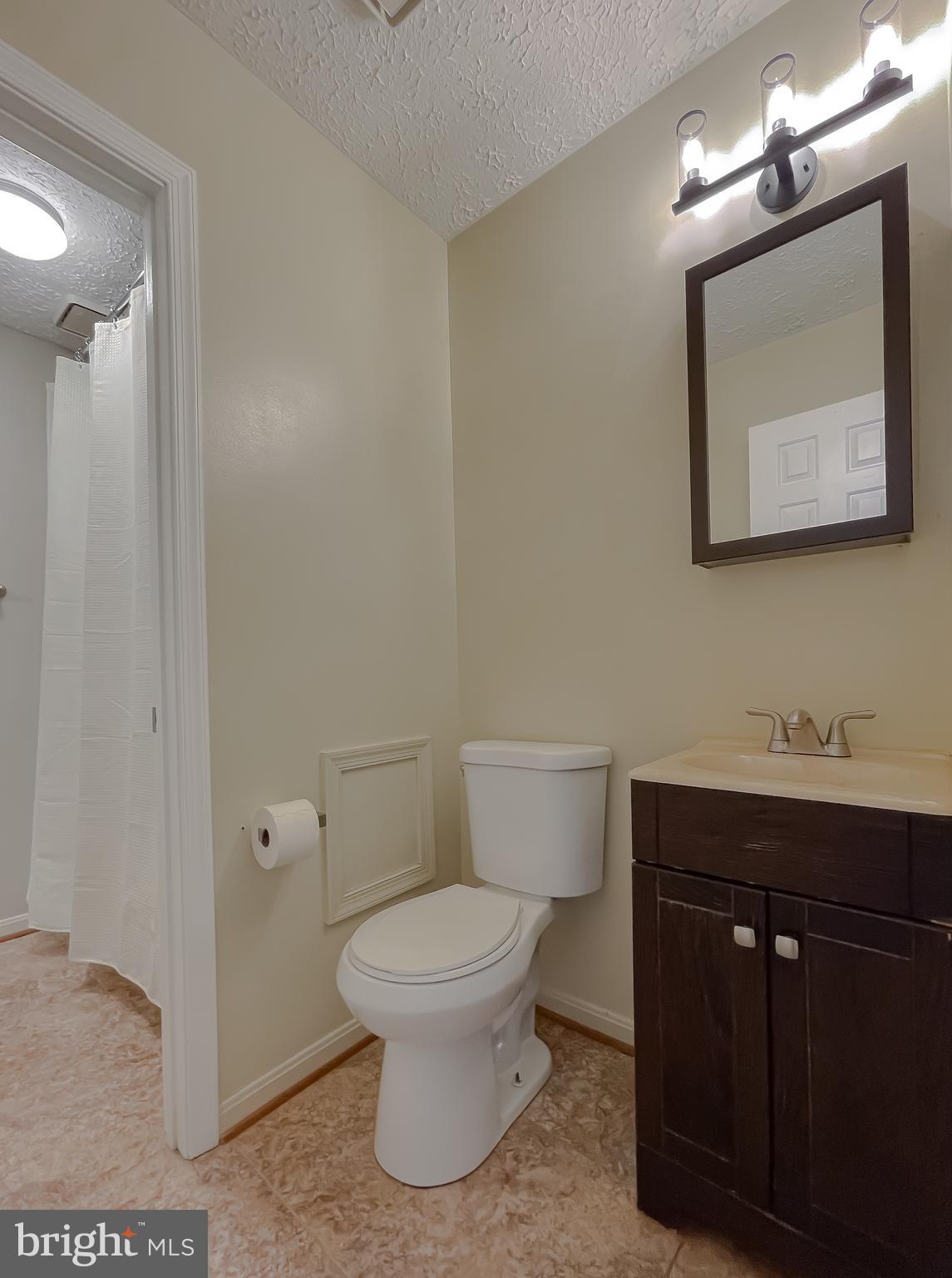 2287 VINE HILL COURT