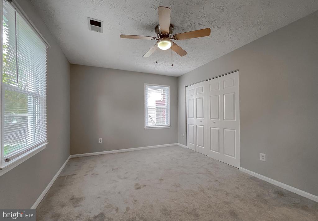 2287 VINE HILL COURT