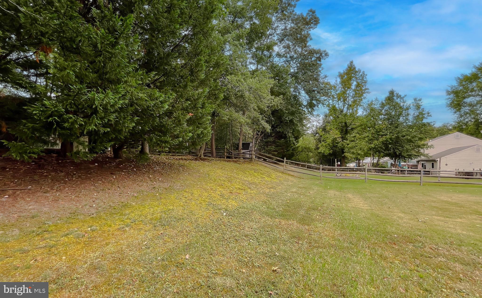 2287 VINE HILL COURT