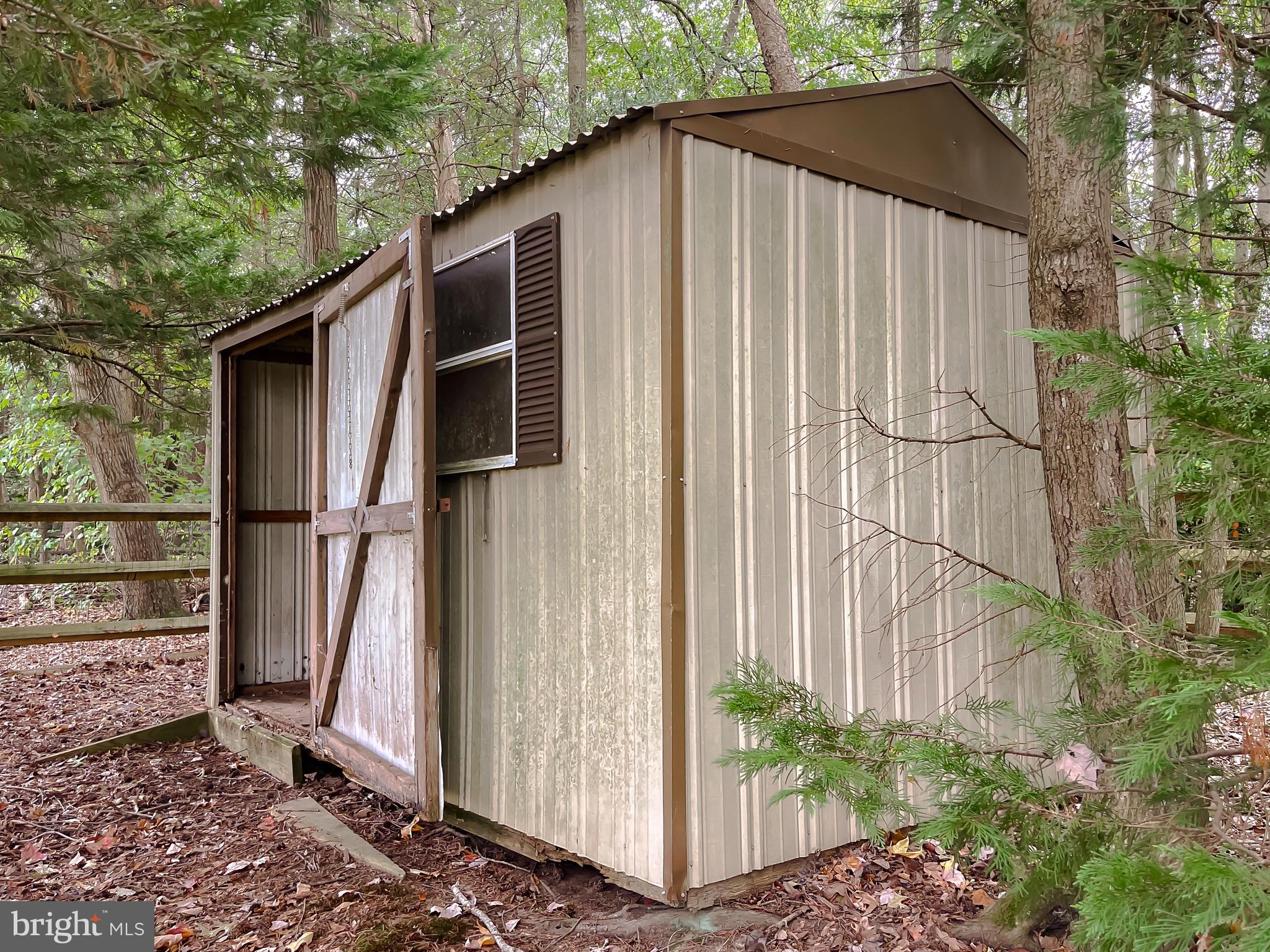 2287 VINE HILL COURT