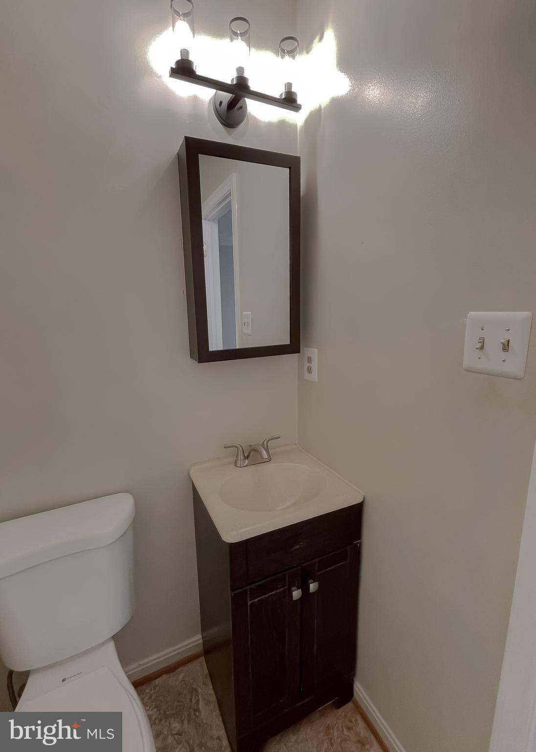 2287 VINE HILL COURT