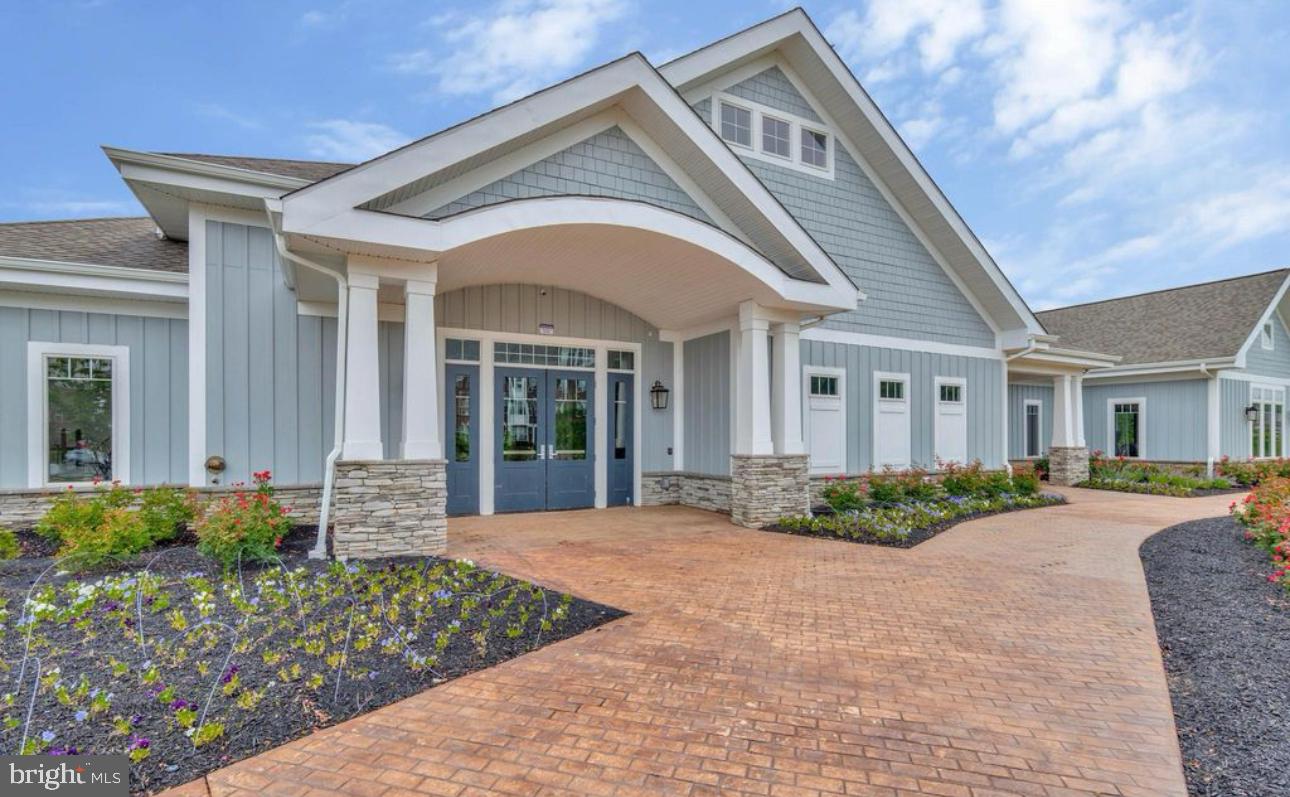 5405 DARLINGTON COURT