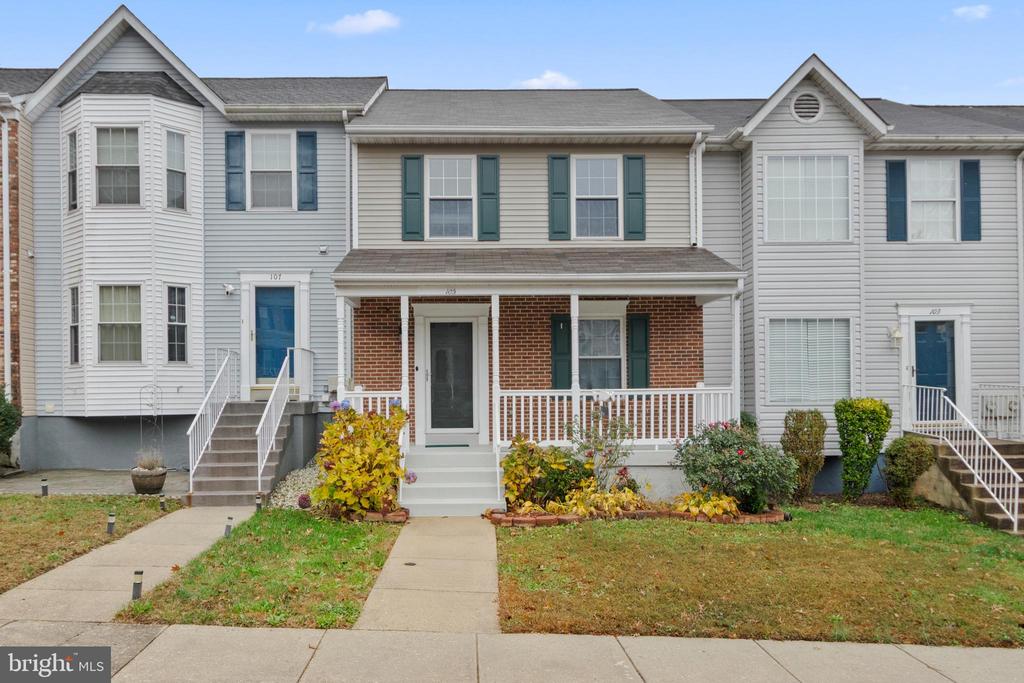 105 PALMETTO COURT