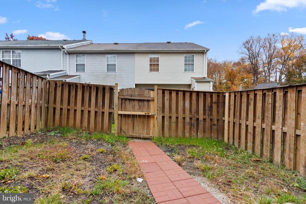 105 PALMETTO COURT