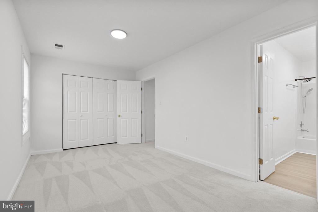 105 PALMETTO COURT