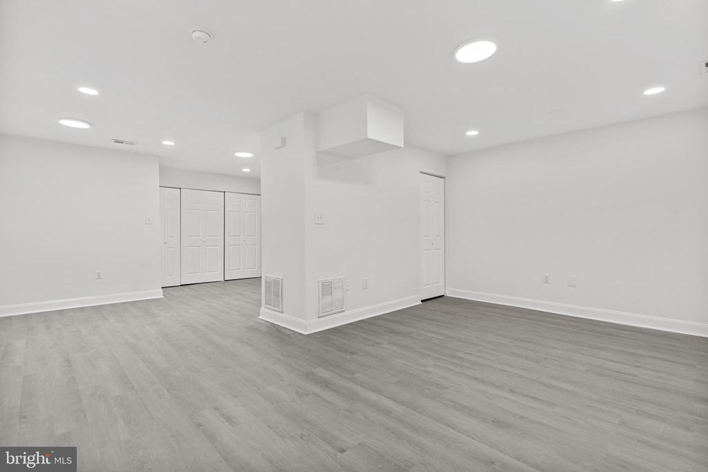 105 PALMETTO COURT