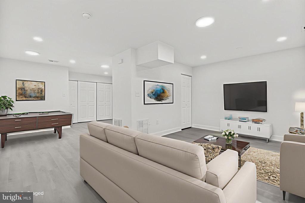 105 PALMETTO COURT