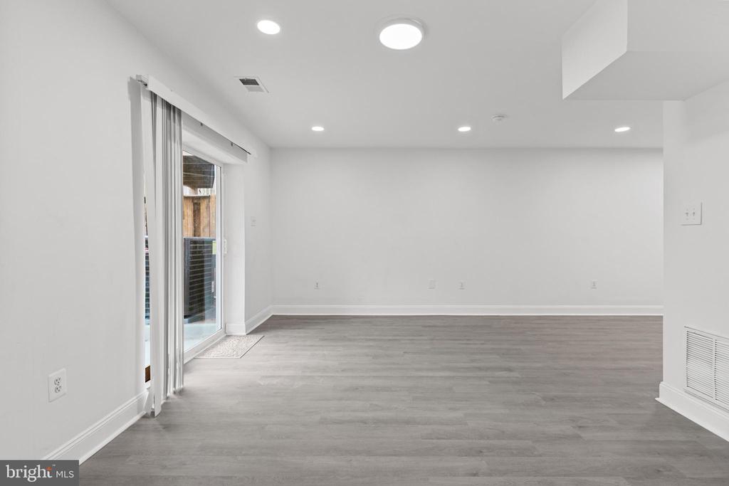 105 PALMETTO COURT