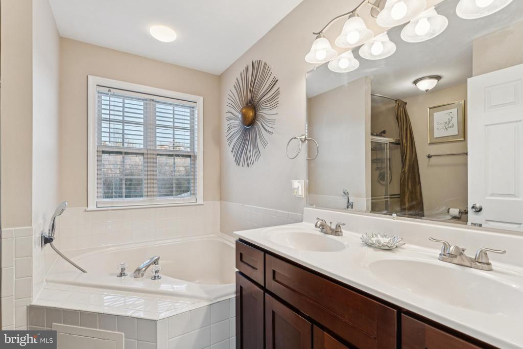 2688 WINBRELL COURT