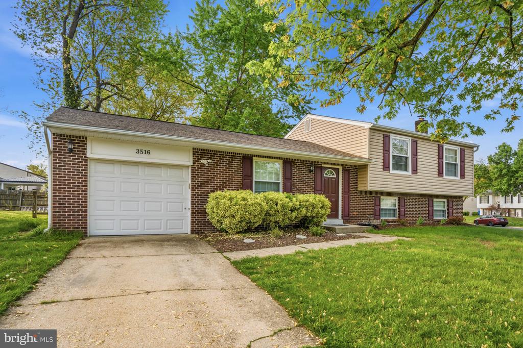 3516 NORWOOD COURT