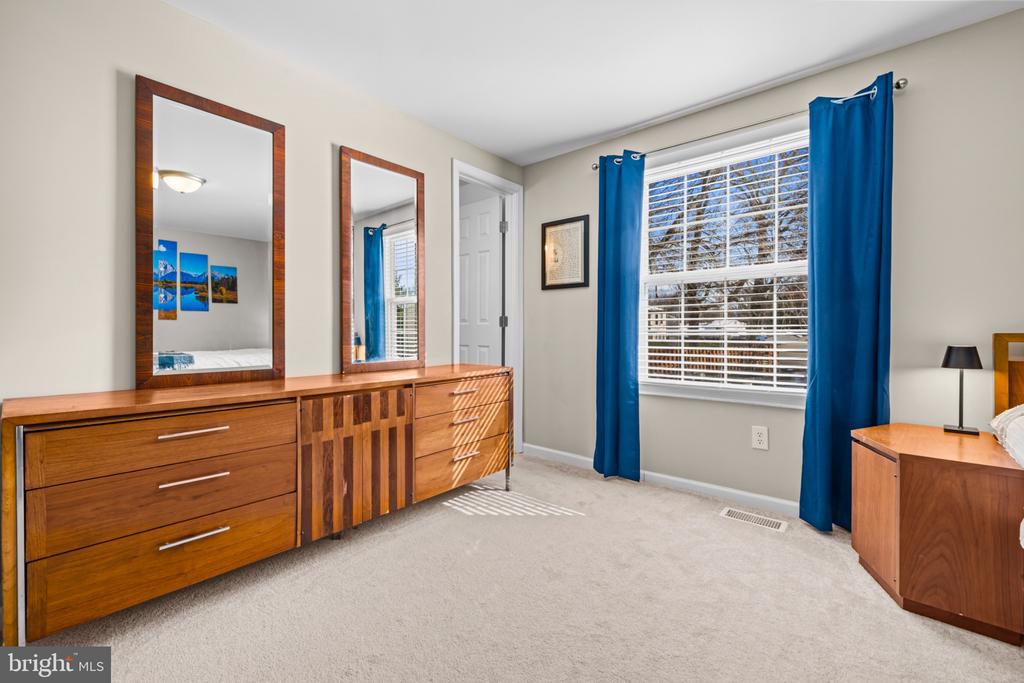 3516 NORWOOD COURT