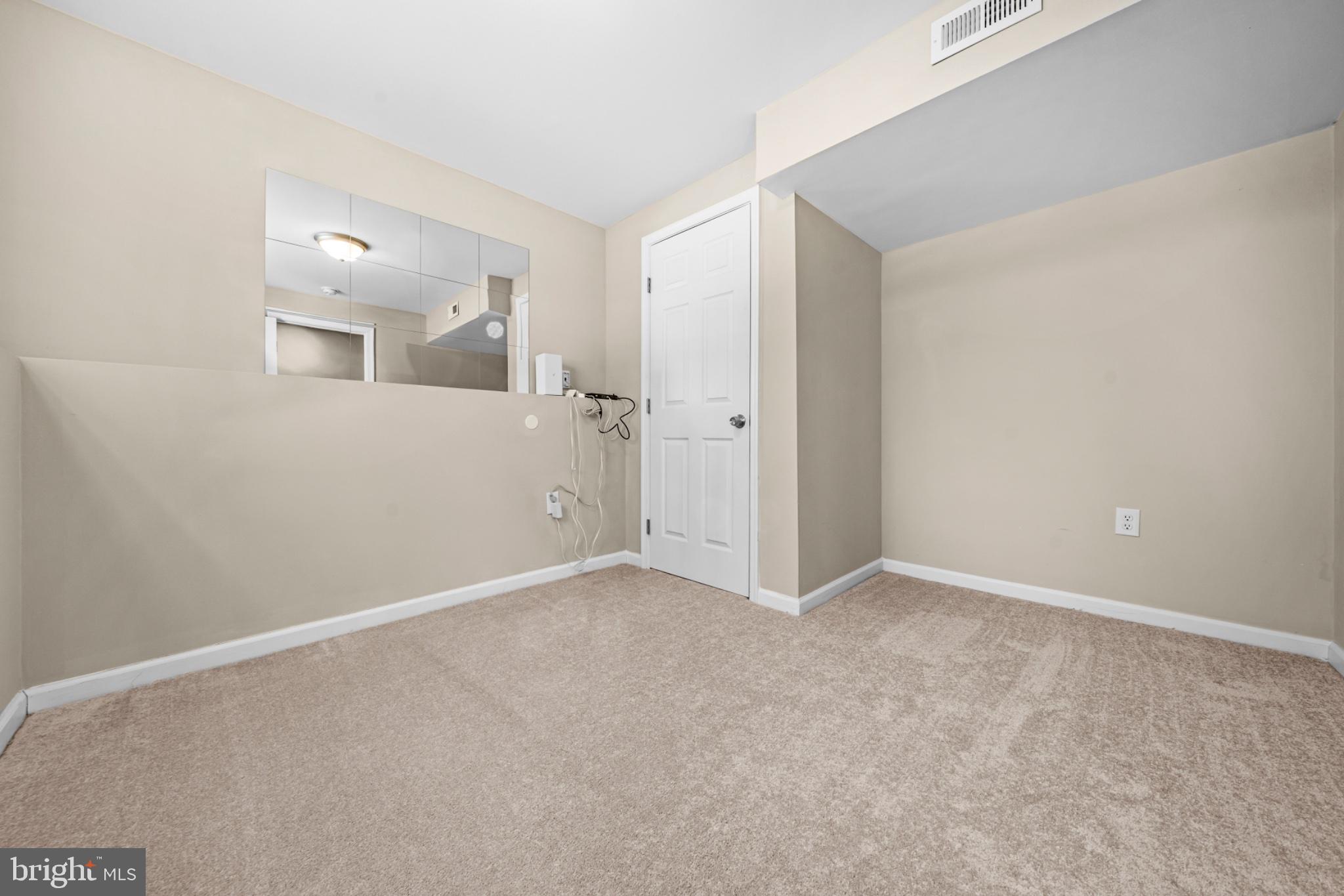 3516 NORWOOD COURT