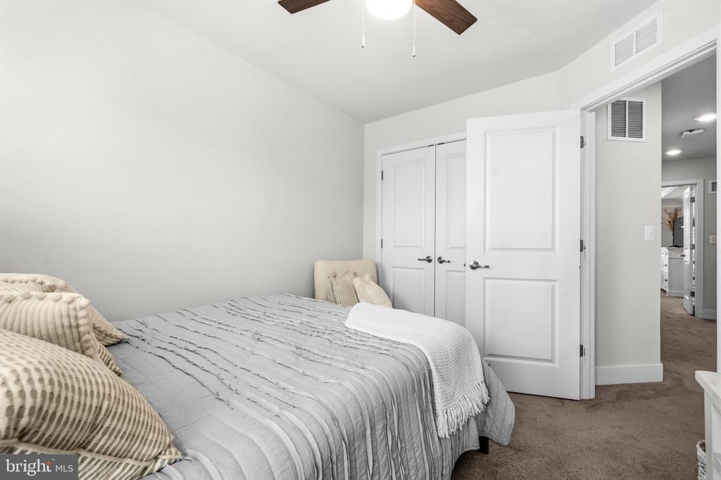 5809 JOHN KEATS PLACE
