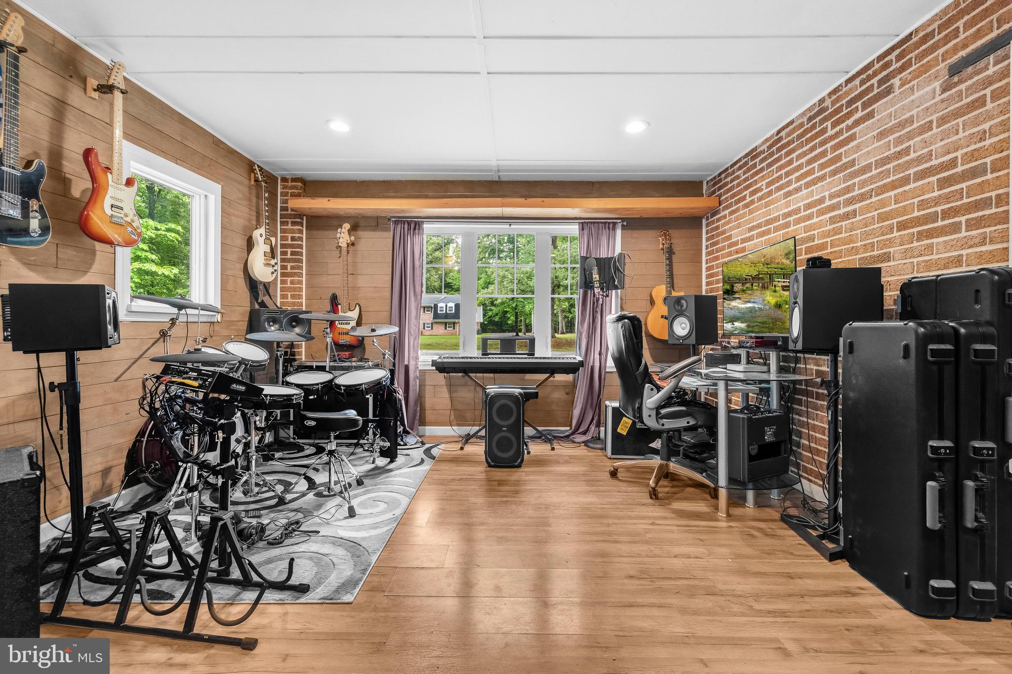 3505 TWINBROOK DRIVE