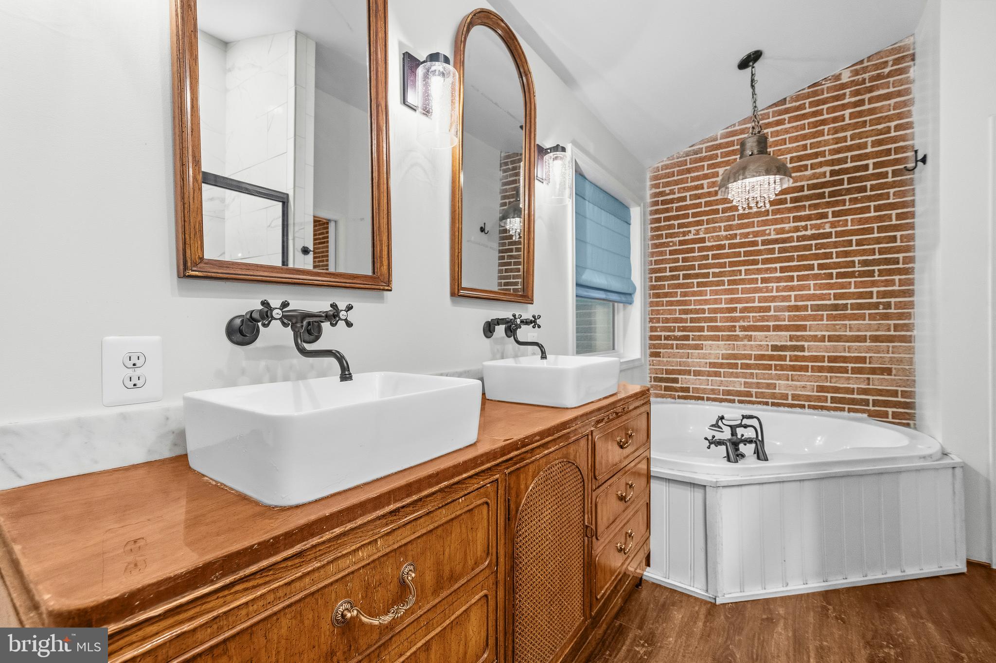 3505 TWINBROOK DRIVE
