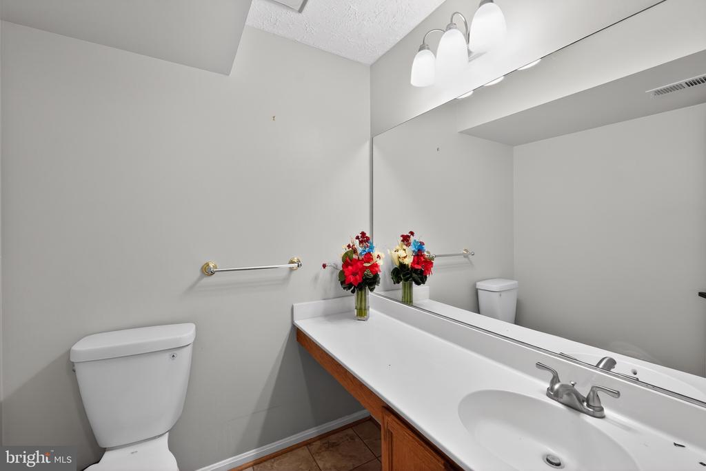 5300 HALIBUT PLACE