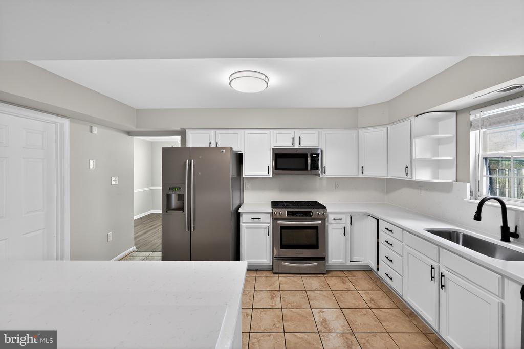5300 HALIBUT PLACE