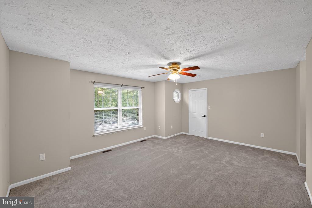 5300 HALIBUT PLACE