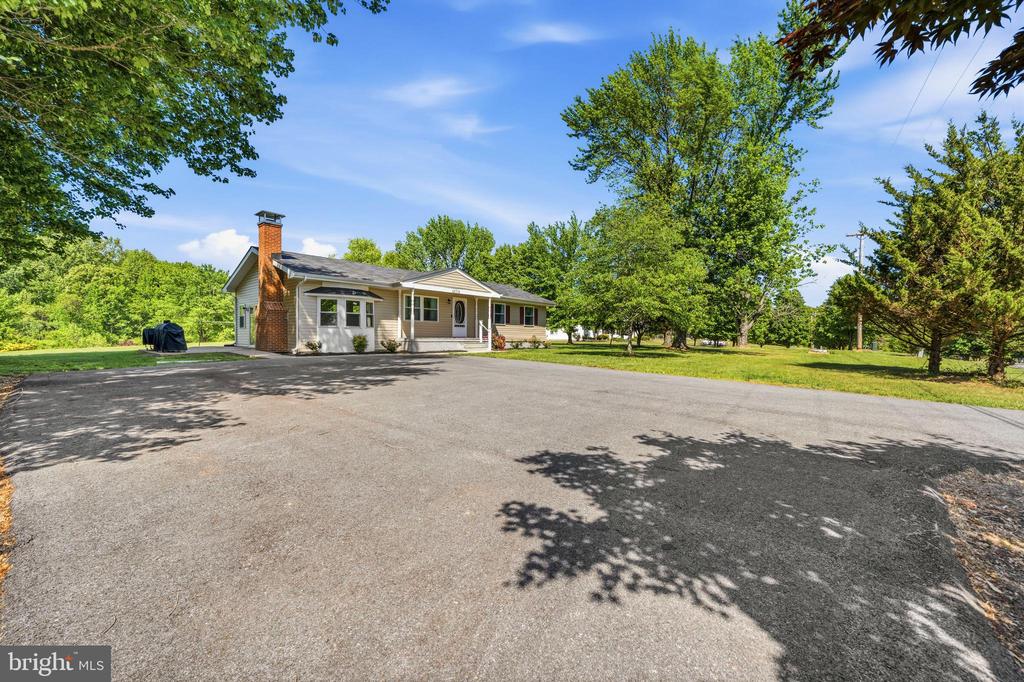 12712 GROSSTOWN ROAD