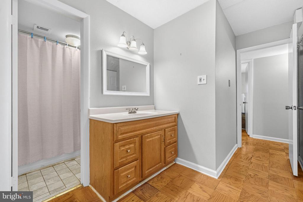 5237 W RUNNING BROOK ROAD Unit: 202