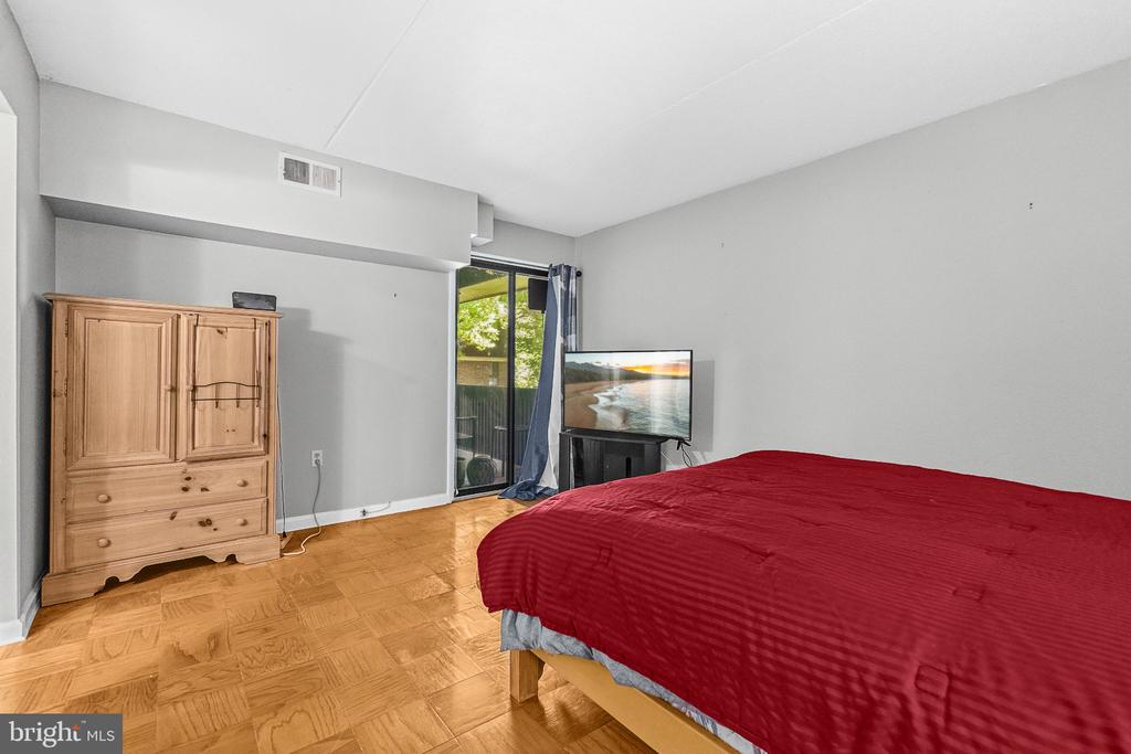 5237 W RUNNING BROOK ROAD Unit: 202