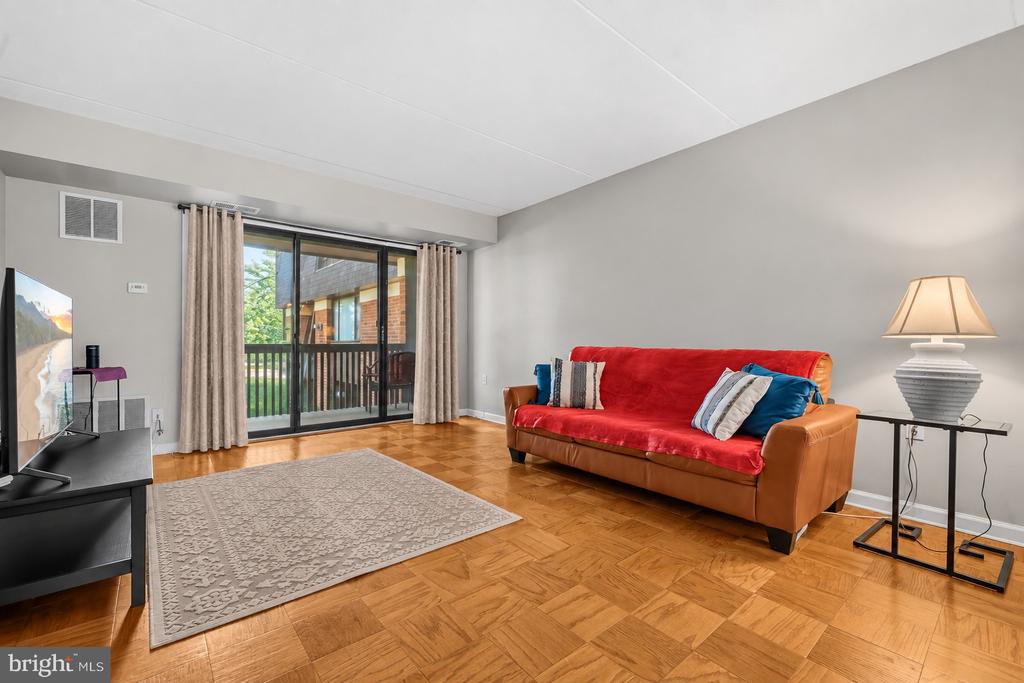 5237 W RUNNING BROOK ROAD Unit: 202