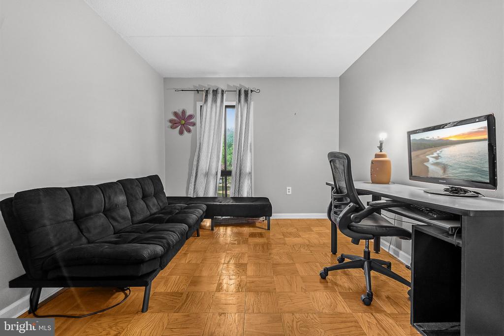 5237 W RUNNING BROOK ROAD Unit: 202