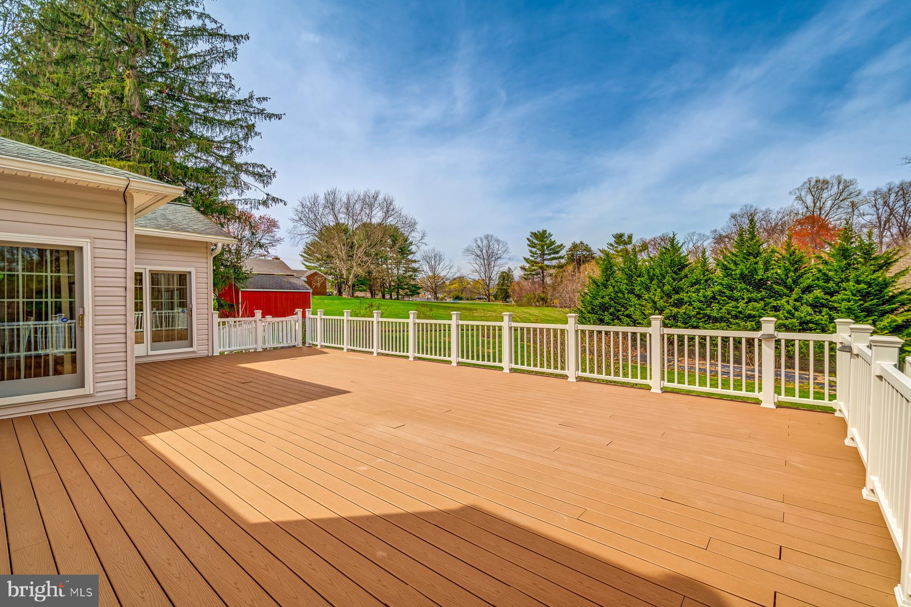 1906 Mayflower Dr