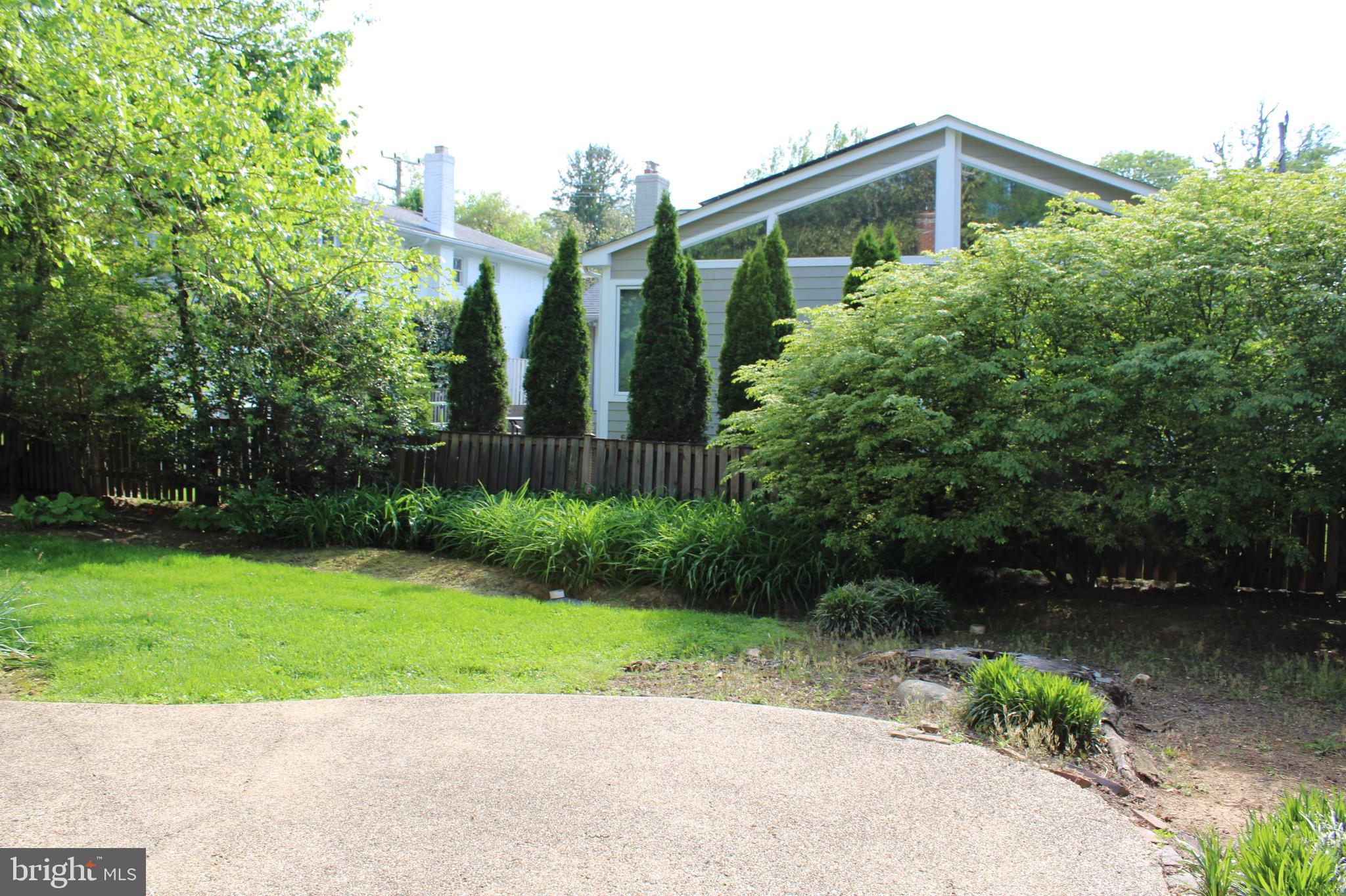 7700 NEWMARKET DR