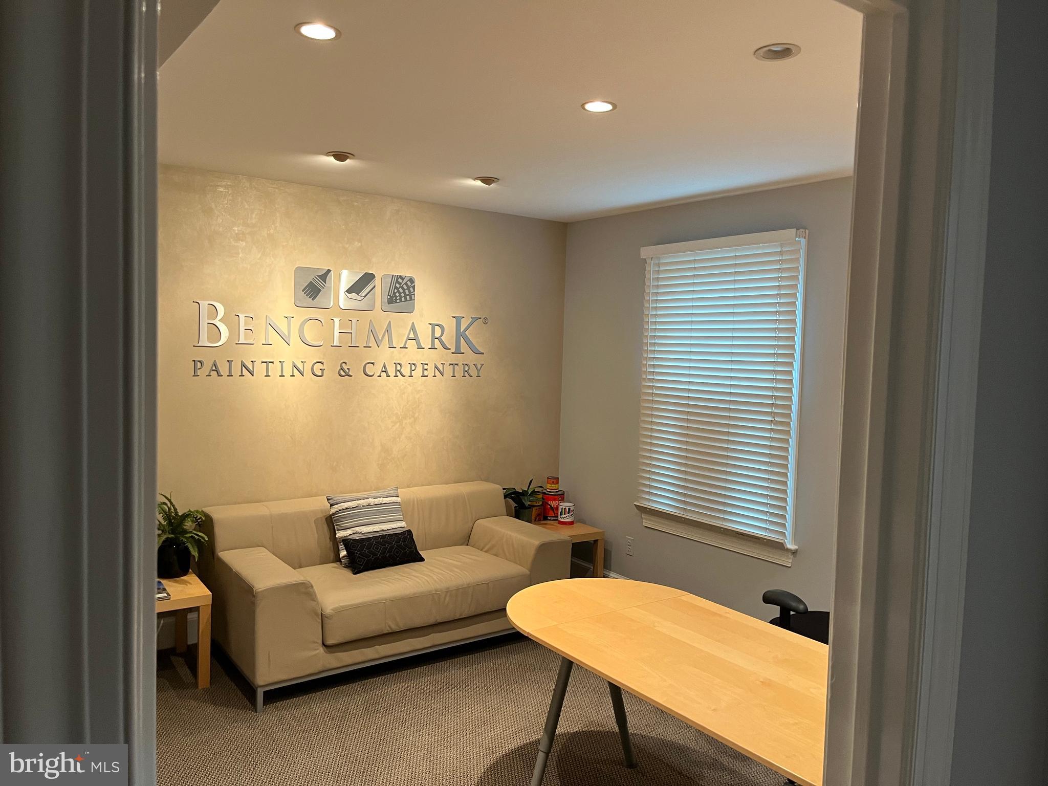 10555 Metropolitan Ave #6