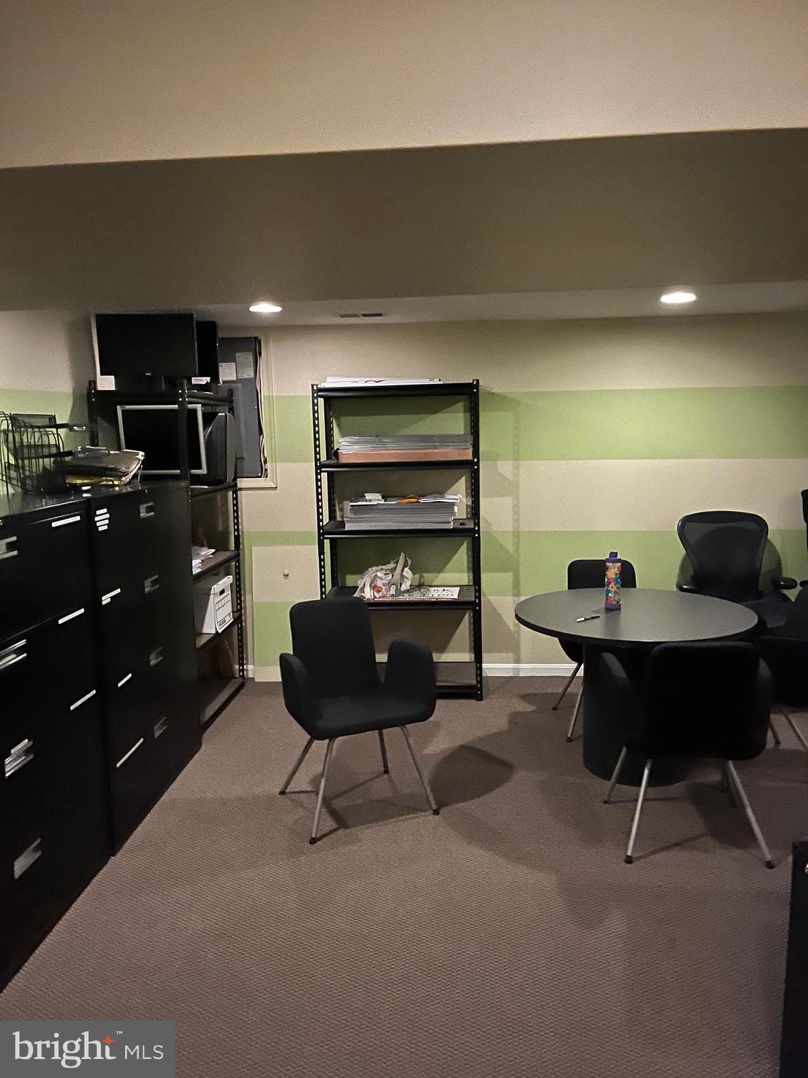 10555 Metropolitan Ave #6