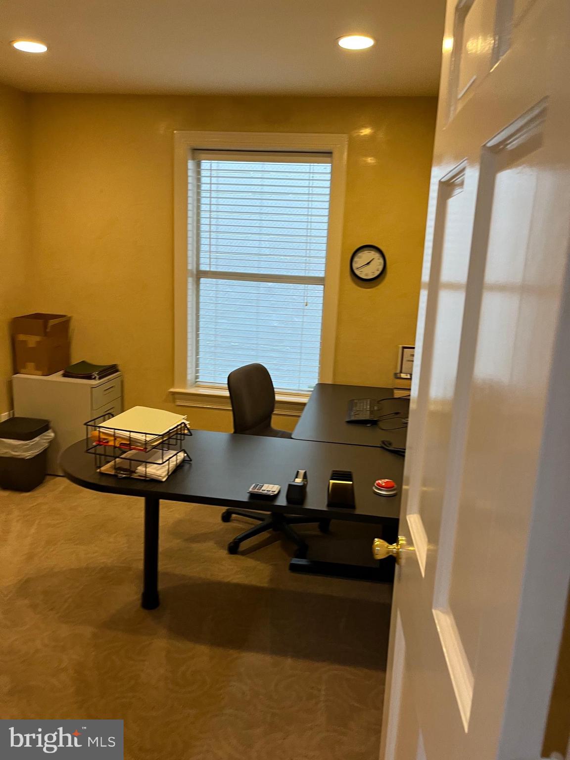 10555 Metropolitan Ave #6