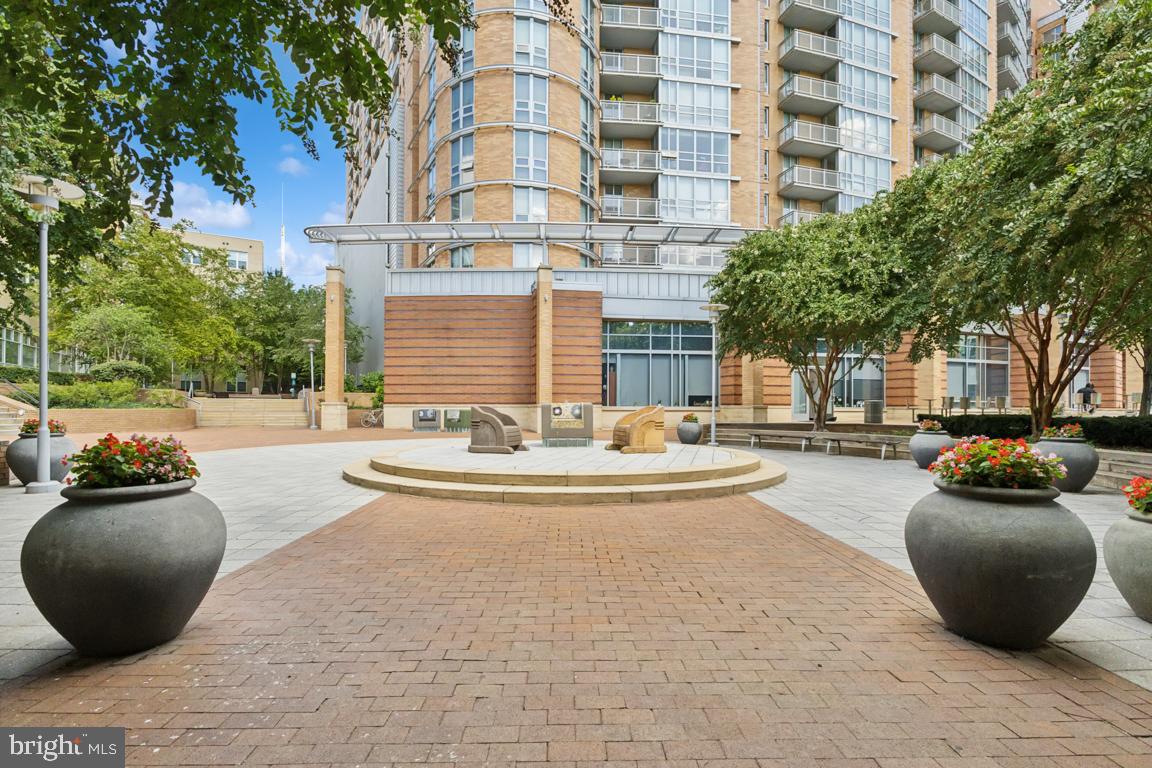 1201 E WEST HIGHWAY 244
