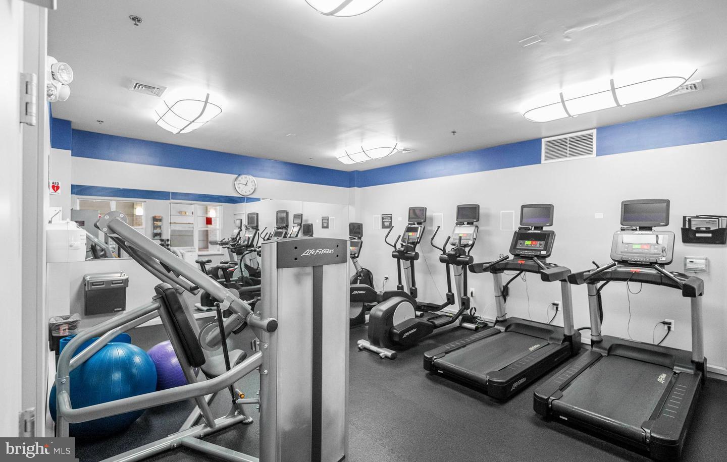 1201 E WEST HIGHWAY 244