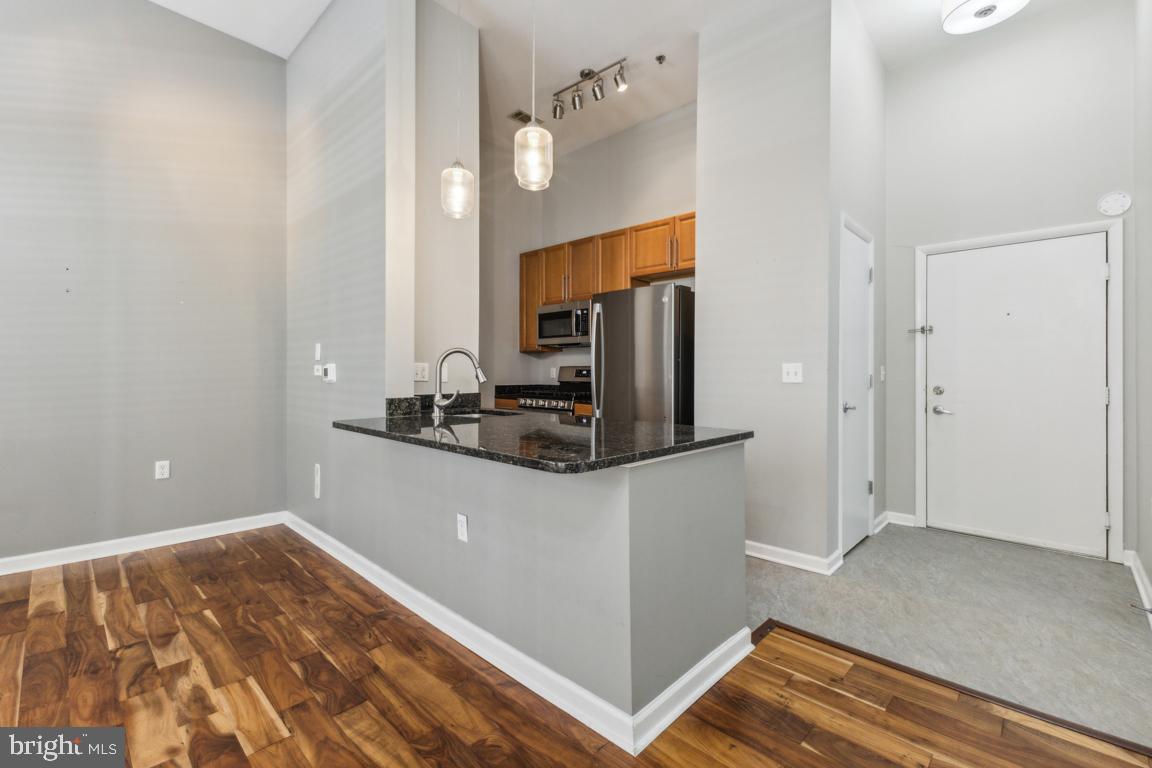 1201 E WEST HIGHWAY 244