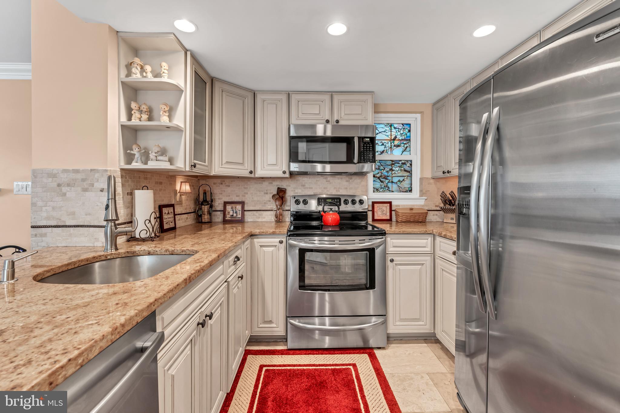903 Hillside Lake Ter #601