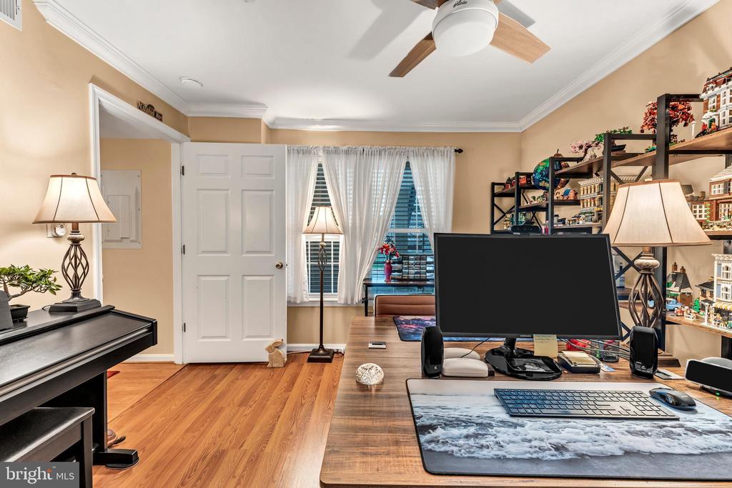 903 Hillside Lake Ter #601