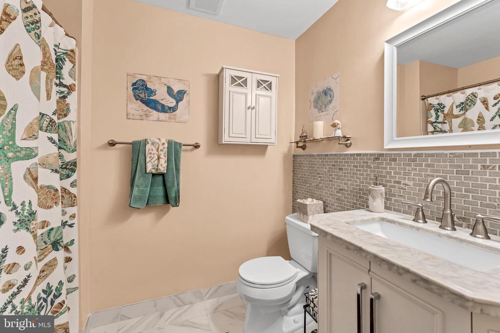 903 Hillside Lake Ter #601