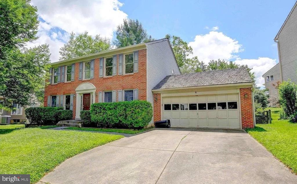 4 RED GRANITE COURT